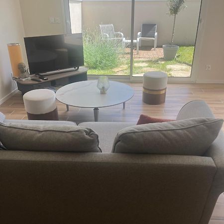 Villa Bleu Marine Chic Calme Et Jardin Andrezieux-Boutheon Zewnętrze zdjęcie