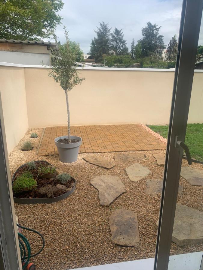 Villa Bleu Marine Chic Calme Et Jardin Andrezieux-Boutheon Zewnętrze zdjęcie